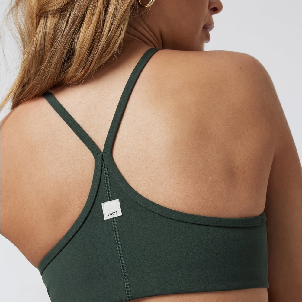 Vuori Green Sports Bra and Leggings Set XS - Picture 2 of 7